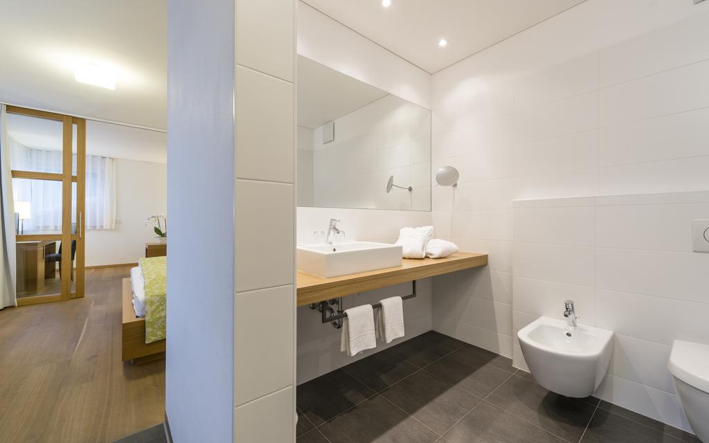 Vinschgerhof Hotel ซีลันโดร ภายนอก รูปภาพ