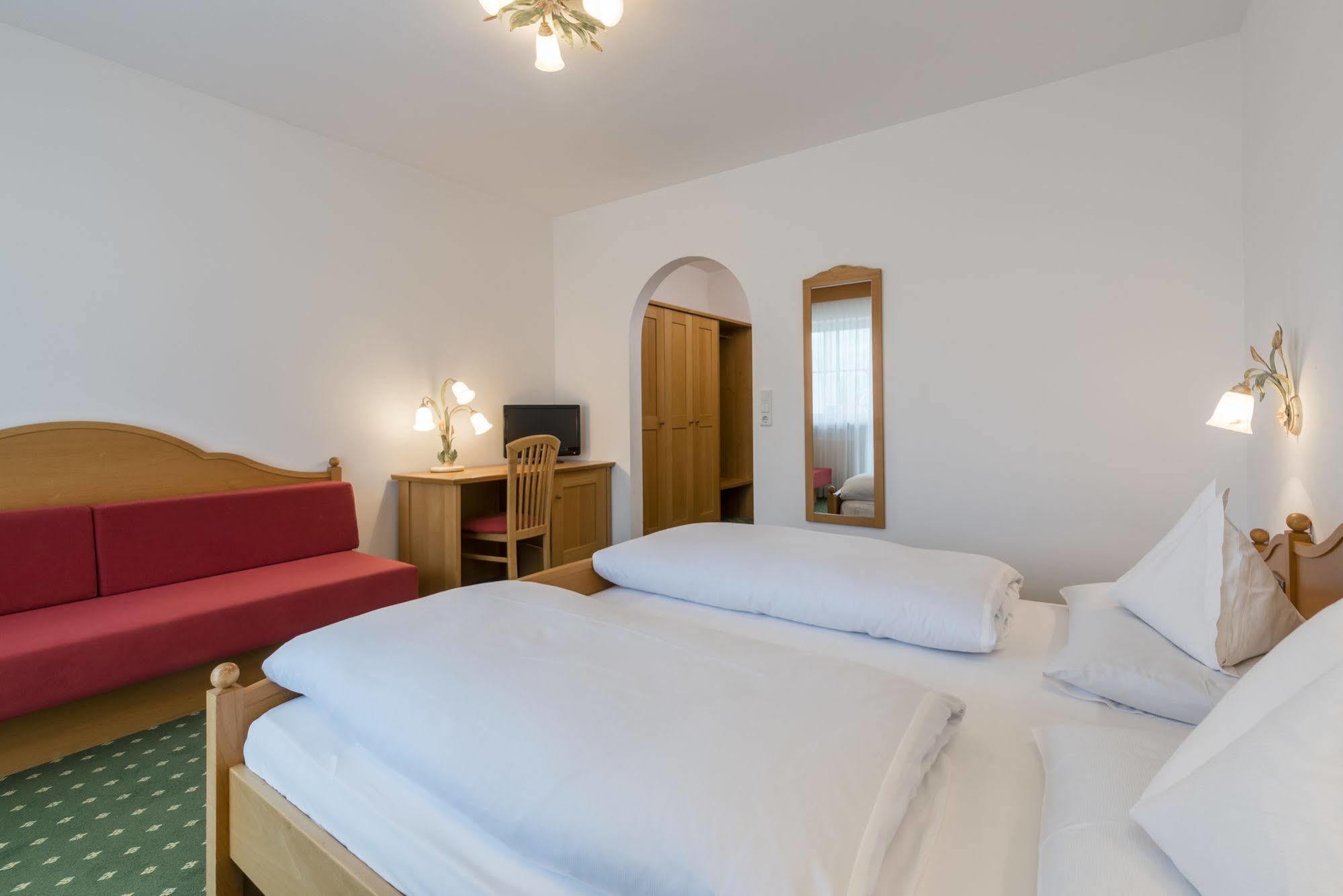 Vinschgerhof Hotel ซีลันโดร ภายนอก รูปภาพ